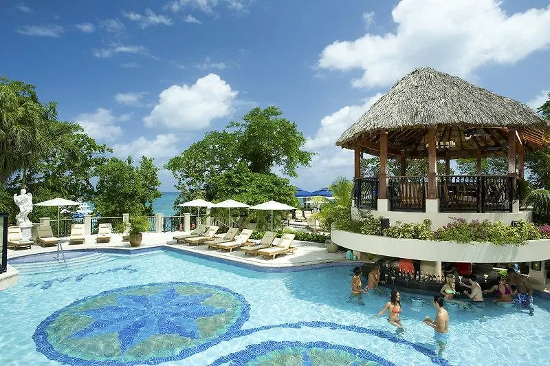 Sandals Grande Riviera Beach & Villa Golf Resort Ocho Rios 5*,